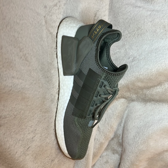 Adidas NDM Youth Size 6 - Olive Green hardly worn very good condition - Picture 4 of 6